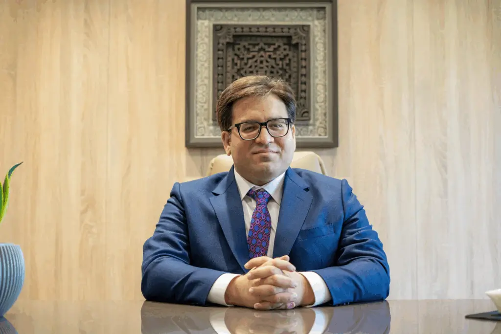 Dr. Neil B. Palkhiwala - Best Gastroenterologist in Ahmedabad & Top Gastro Specialist Surgeon